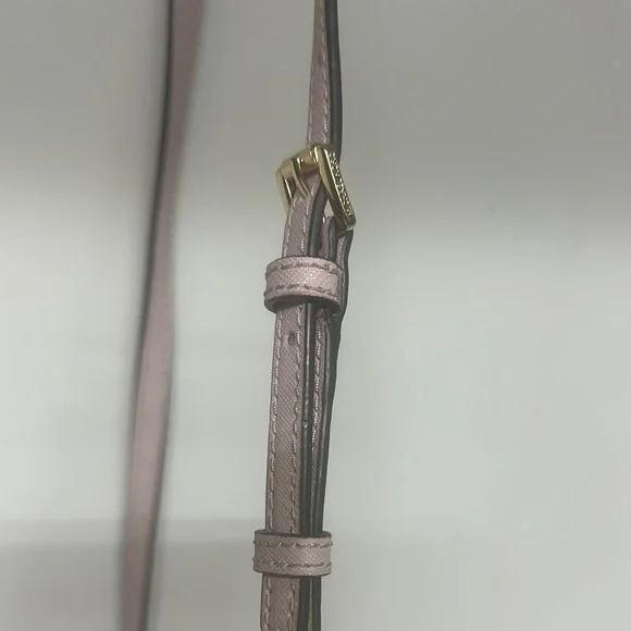 Michael Kors Pink Crossbody Bag with Structured Design - Picture 5 of 16